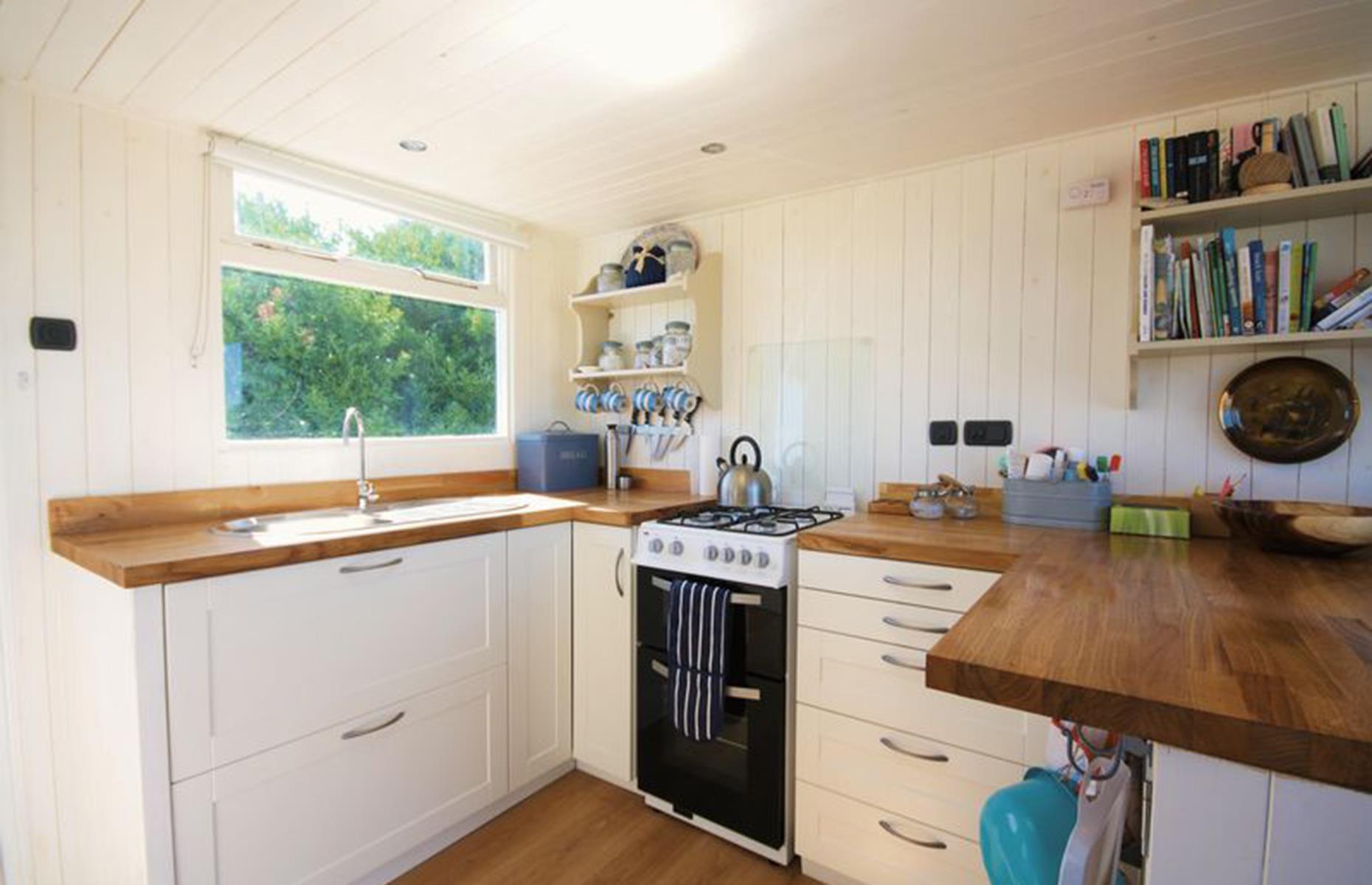 Mudeford Sandspit beach hut, Dorset, England 